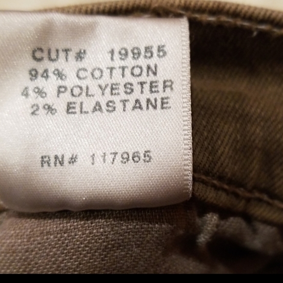 Size 0 or XS..Adorable J Brand Camo Jeans - Picture 2 of 8